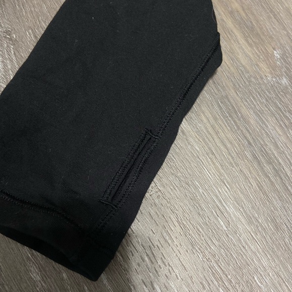 LULULEMON 🍋 - Picture 3 of 9